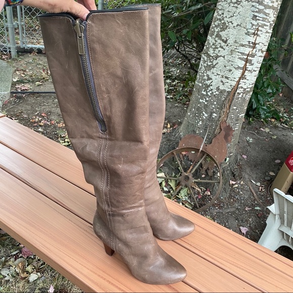 Frye Dannika Piped Cuffed Boots CONVERTIBL… - Picture 13 of 13